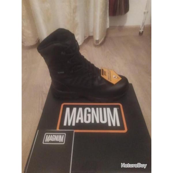 Magnum boots neuf taille 42 neuf