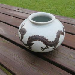 Ancien Vase boule en céramique émaillé et craquelé a décor Asiatique d'un Dragon stylisé - ARTES XXé