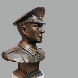 Buste Officier Allemand  WW2-Finition avec patine Bronze-Hauteur: 18 cm - Fabrication Française