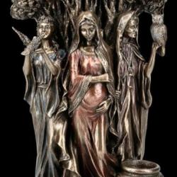 Figurine de déesse de la Trinité celtique - Vieille, mère et fille