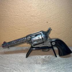 Support / présentoir noir pour revolver Colt 1873