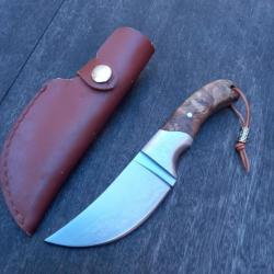 Couteau de Chasse Manche en Bois avec Fourreau en cuir