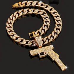 Bijoux pendentif pistolet automatique avec chaîne plaqué or