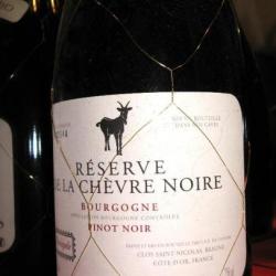 Bourgogne "reserve de la chevre noire" 2011  13° numero 544 collector sous filet