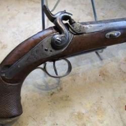 pistolet percussion voyage cavalerie Espagnol  incrusté sur canon En Eibar per+nom anno1836