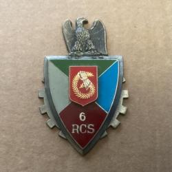 insigne métallique du 6ème Régiment de Commandement et de Soutien (1984 - 1)