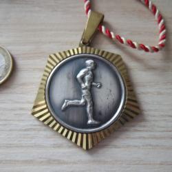 médaille récompense sportive athlétisme 41 grs (centre argenté..pourtour "or")