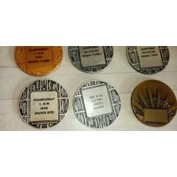 Anciennes m&eacute;dailles escrimes