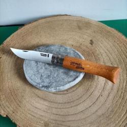 Couteau Opinel Savoie France numéro 9 , lame acier carbone ( Réf : 9 c )