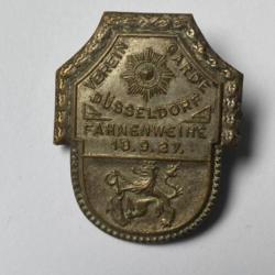 Badge insigne du WHW allemand winterhilfswerk ww2 Gau Düsseldorf