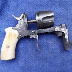 Revolver de type Galand calibre 320