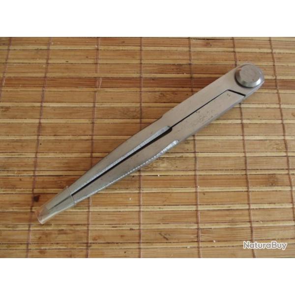 BRADE - Compas d'ajusteur de 150mm NEUF