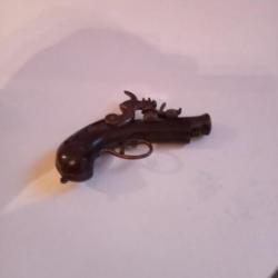 petit pistolet de decoration, jouet longueur 10 cm
