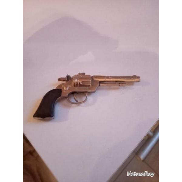 petit pistolet de decoration, jouet longueur 11cm