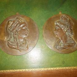 anciens medaillons profils femmes alsace et lorraine souvenir commemoration guerre 1870 1871 bronze