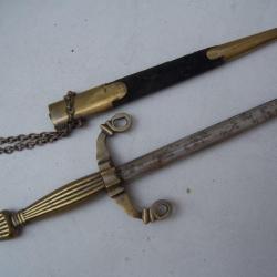 Dague  type Renaissance    XIX éme    Dolch  dagger   fourreau poignard  Viollet le Duc XIX