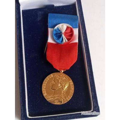 MEDAILLE ARGENT CHABAUD ministère du travail syndicat professionnel EUR 60,00 - FR