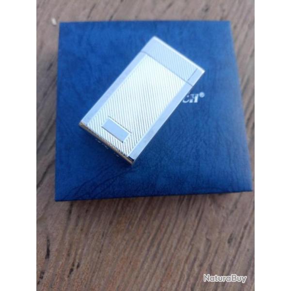 BRIQUET  A  CATALYSE "  SILVER  MATCH  "  .  NEUF  .