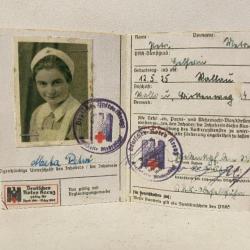 Repro Ancienne Carte Allemande ww2 Ausweis Croix rouge avec Vraie Photo et agrafe