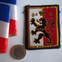 écusson militaire 8 éme division infanterie Ml à coudre