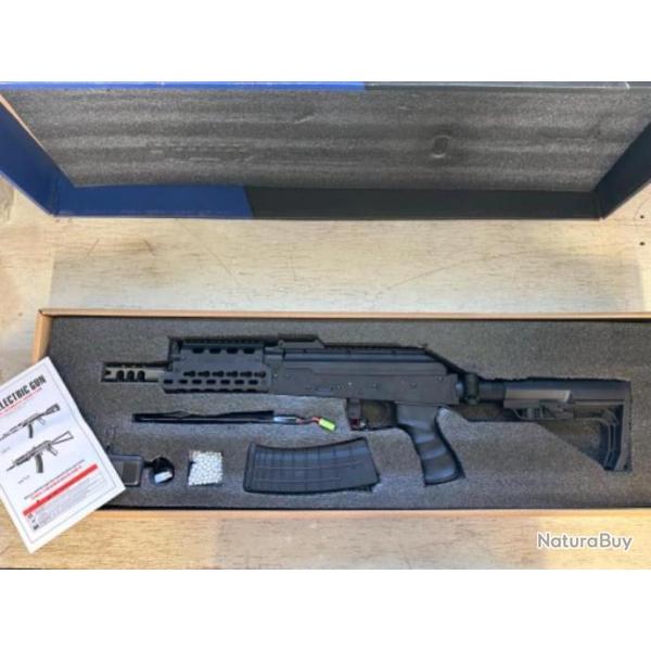 Rplique de type AK de marque CYMA