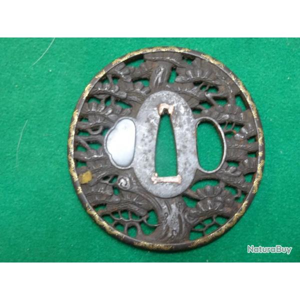 356) lot grand tsuba en fer cisel et incrust d'or = pour katana , sabre ,  japonais , do = p-g