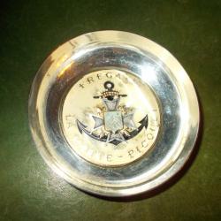 ancienne coupe metal argenté médaille marine nationale fregate la motte picquet style email vintage