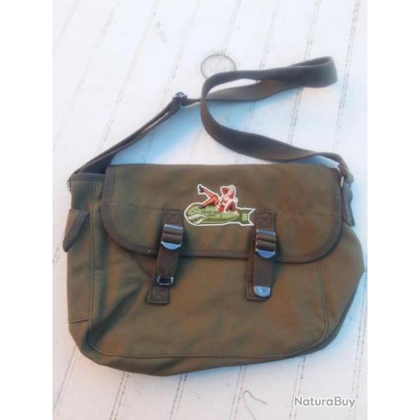 MUSETTE OLIVE "PIN-UP " MODELE 2