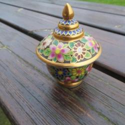 VINTAGE - Ancien Pot à couvercle en porcelaine thaï num peinte a la main or 24 Carats (XXé)