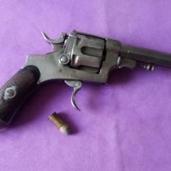 Revolver Bodeo 1889. Calibre 10,35 glisenti.