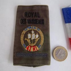 (N° 3) 43 éme régiment infanterie Lille fourreau épaulette