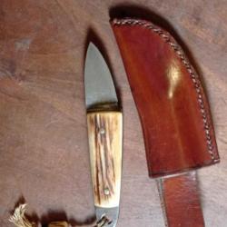 Superbe couteau Skinner chasse trappeur artisanal