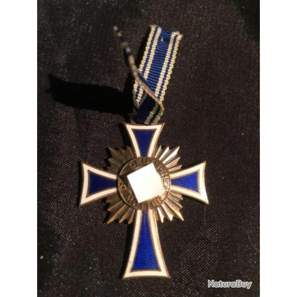 insigne medaille croix d'honneur de la mere der deutschen mutter manque le ruban