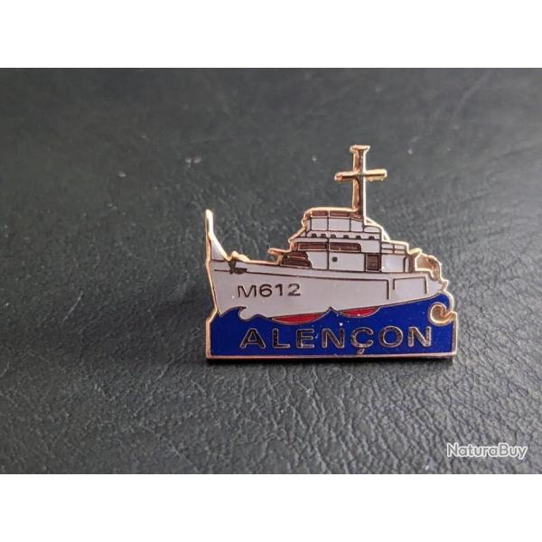 C pin's pins insigne militaire Dragueur de Mines ALENCON Marine Nationale M612  Taille : 25 * 22 mm