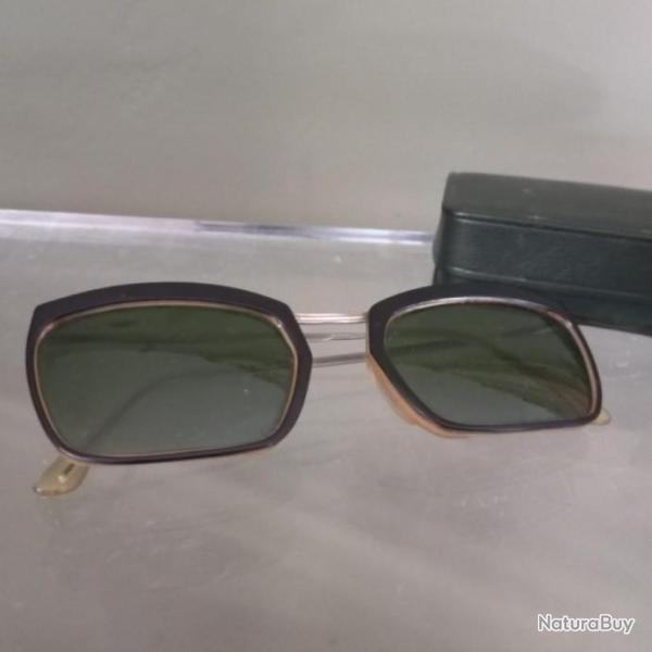 Trs belle paire de lunettes solaire   1950 / 1960