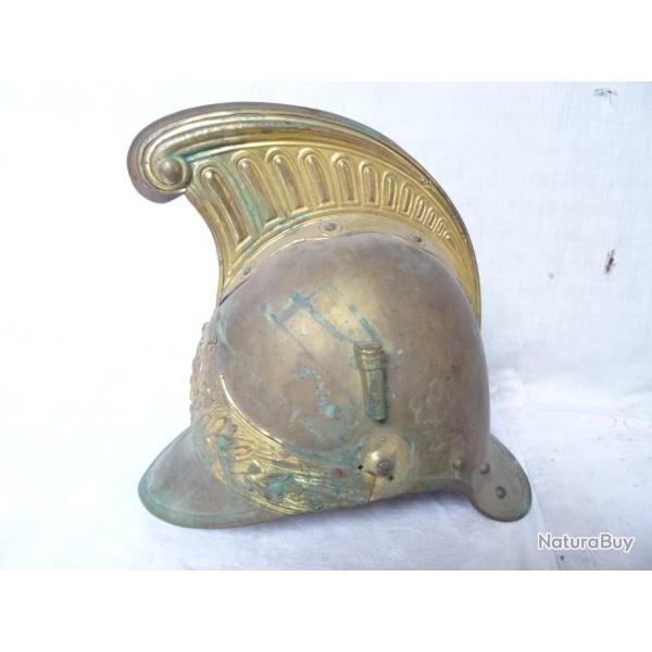 365) lot casque pompier 1870