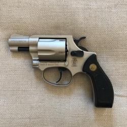 Pistolet d'alarme Smith Wesson