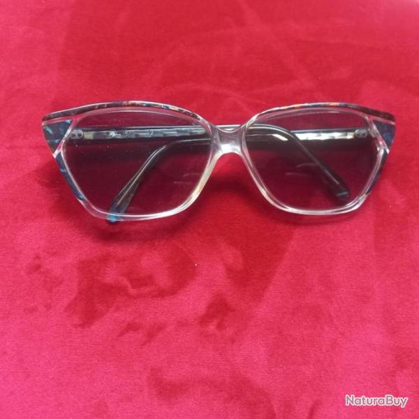Trs belle paire de lunettes solaire 1960/1970