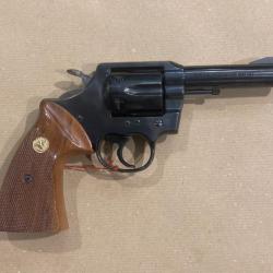 revolver COLT mod. Lawman Mk III calibre 357 mag.canon de 4"