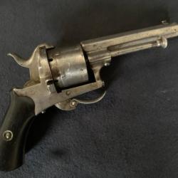 Revolver à broches de type lefaucheux, calibre 7 mm
