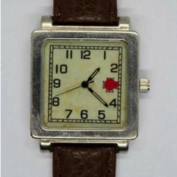MILITARIA. Réplique de montre allemande, croix d'officier.