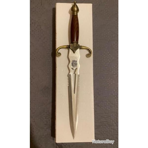 Ancienne dague couteau pe collection Fantastique Mdievale