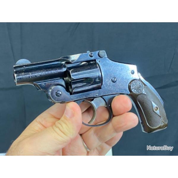 incroyable revolver smith et and wesson snubnose 38