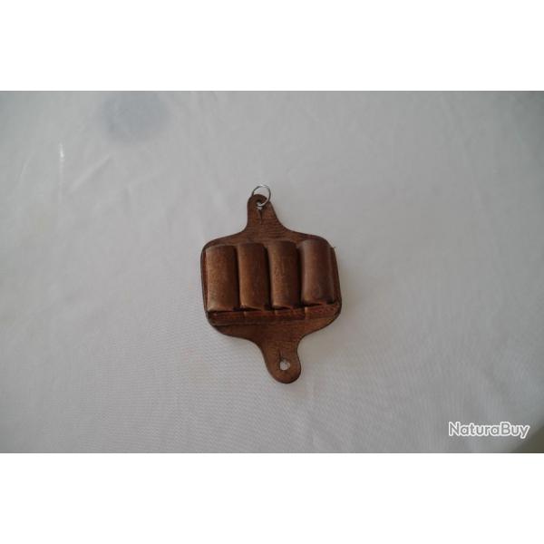 ANCIENNE CARTOUCHIERE CUIR 4 CARTOUCHES 12  SUSPENDRE