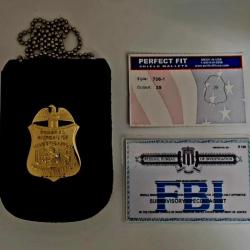 RÉDUCTION! FBI  [ POLICE AMERICAINE] INSIGNE FBI MÉTAL AVEC CARTE FBI PLAQUE VÉRITABLE CUIR USA.