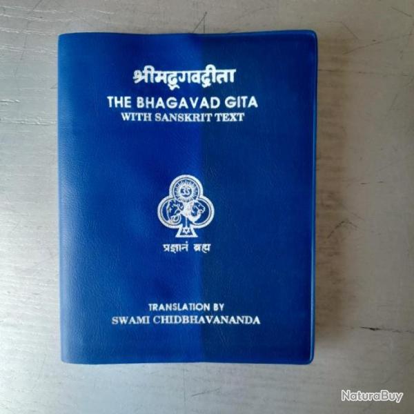 The Bhagavad Gita with sanskrit text (Pocket Size). From Hippy time