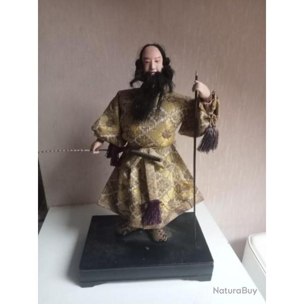 statuette ancienne samourai en habit de soie hauteur 34 cm