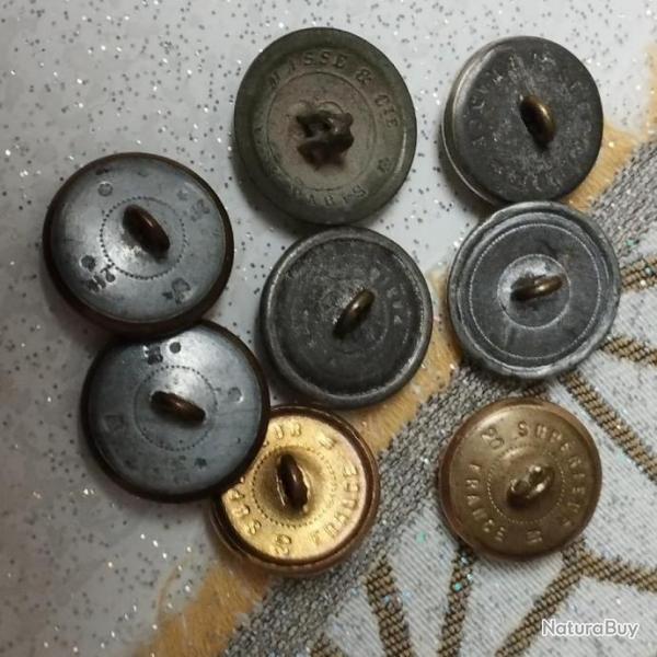 Lot boutons militaires 7