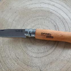 Couteau Opinel Savoie France numéro 9 , lame acier carbone Manche en bois de Hêtre vernis teinté