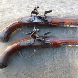 paire pistolets silex par BOURLIER le cadet vers  1760